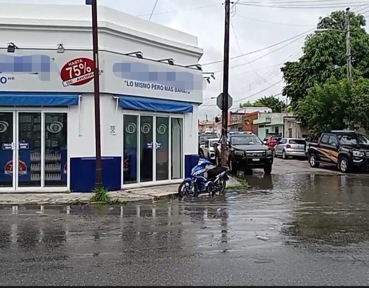 ¡Impactante! Robo en Farmacia de Mérida