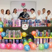 Voluntariado del TSJ dona juguetes a Santa Taxista