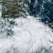 AMLO llama a la población de Guerrero y Oaxaca a mantenerse alerta tras el impacto del huracán ‘John’