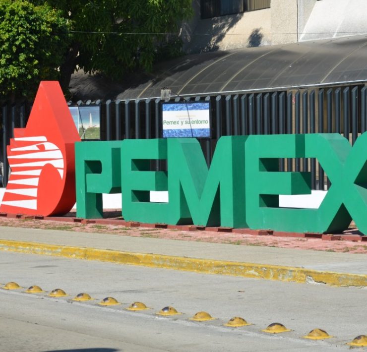 Empresarios si pueden embargar a Pemex