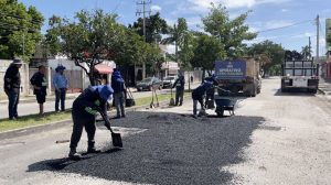 El Ayuntamiento aumenta labores de bacheo en distintos puntos de Mérida, gracias al programa ``Cero Baches´´.