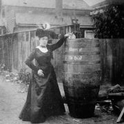 La Primera Mujer que se Tiró de las Cataratas del Niágara