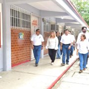 Descentralización del Gobierno La Realidad está en las Comunidades Javier May