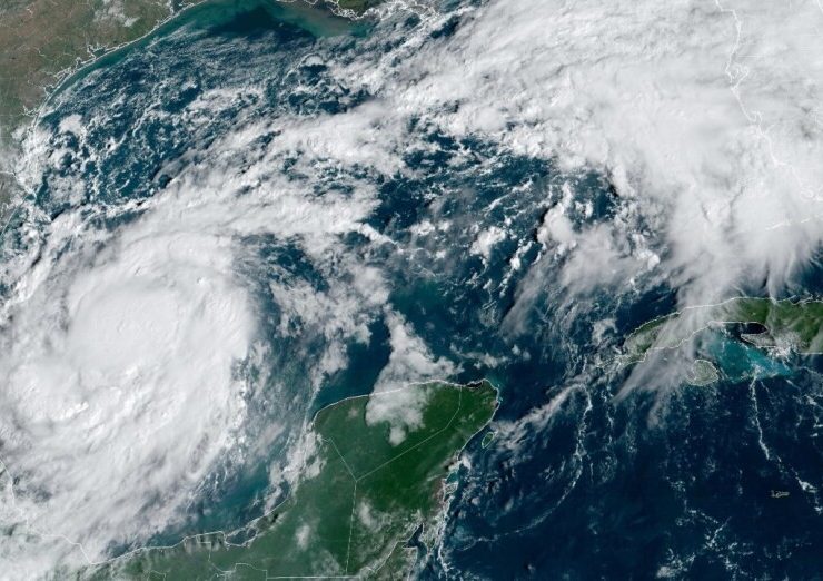 Horario de suspensión actividades laborales en Yucatán por huracán Milton: Todos los detalles