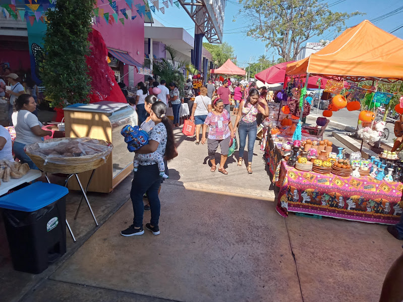 Locatarios del AFA listos para vender dulces de temporada