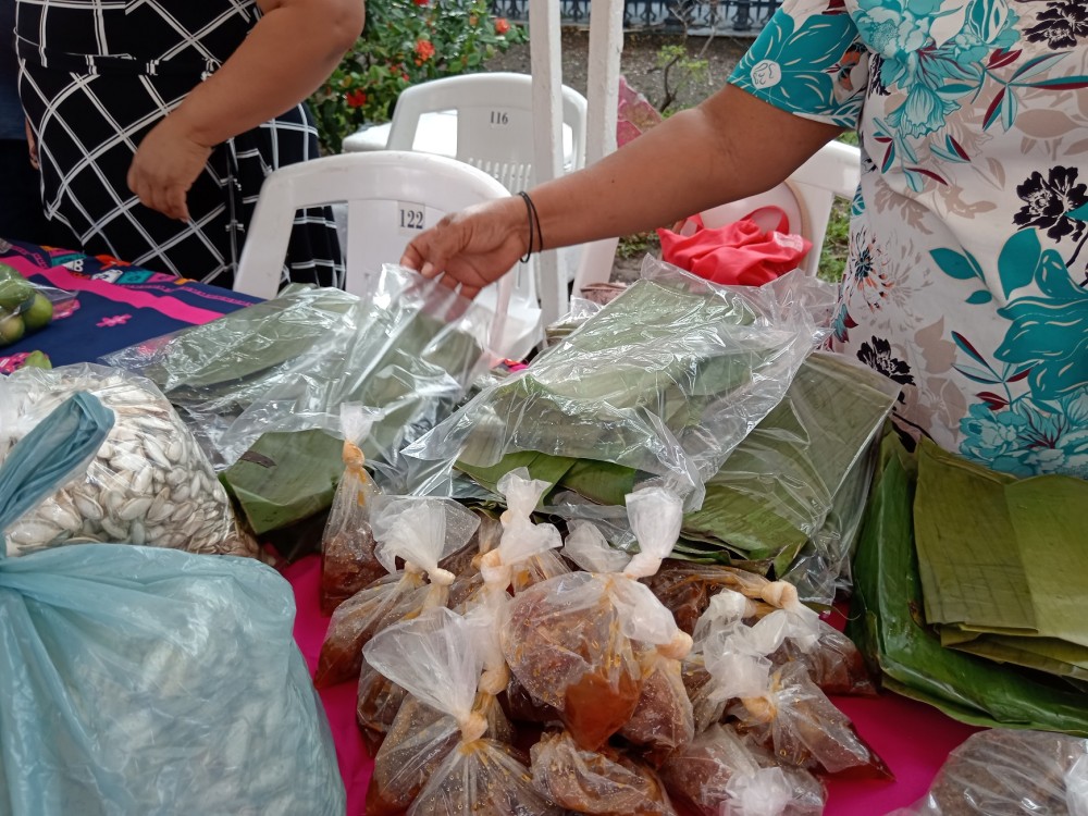 Locatarios confían más en los muertos para la reactivación económica