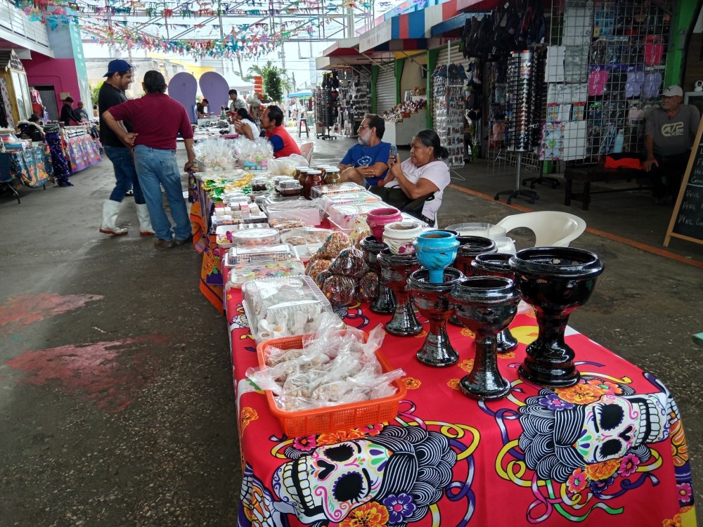 Tianguis alusivo al Día de Muertos
