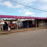 Locatarios carecen de facultad para realizar traspaso de locales