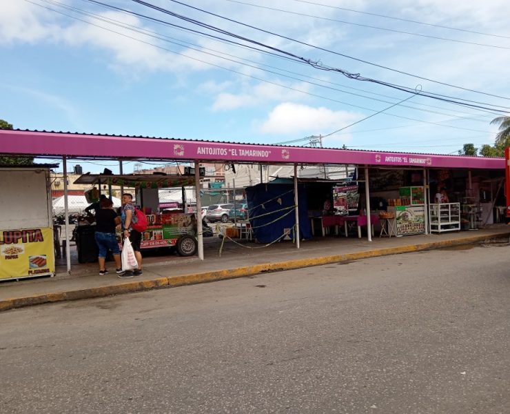 Locatarios carecen de facultad para realizar traspaso de locales