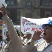 Impide el STPRM votar a 30 mil petroleros sindicalizados