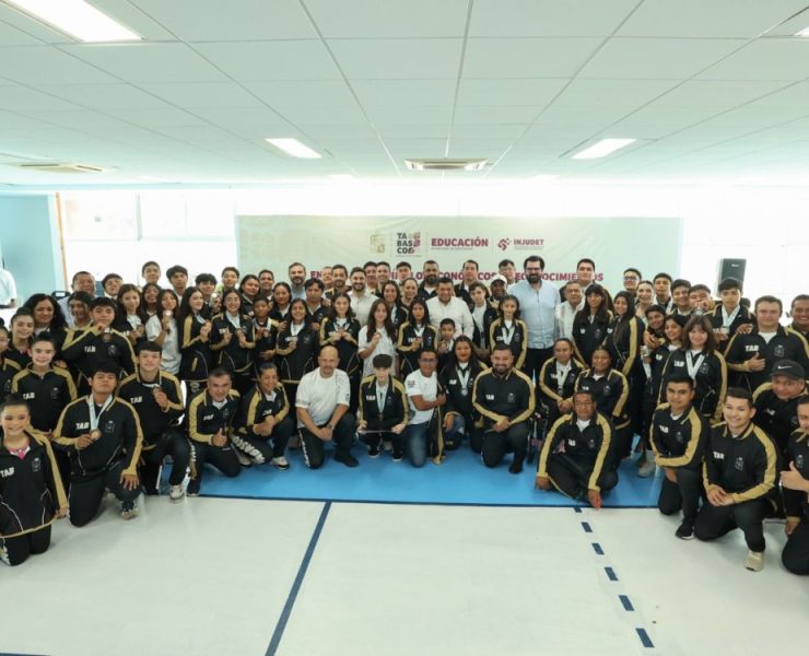 Javier May anuncia becas de 10 mil pesos mensuales para deportistas tabasqueños