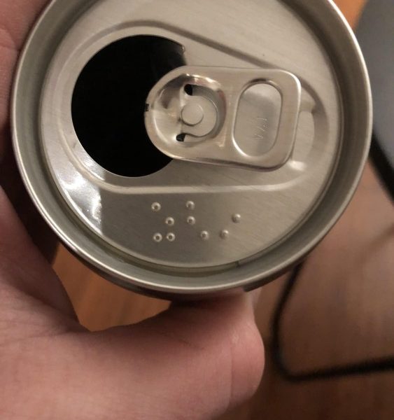 El Sistema Braille ya Está en las Latas