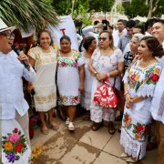 Muestra de Altares en Plaza Grande Celebración del Hanal Pixán 2024