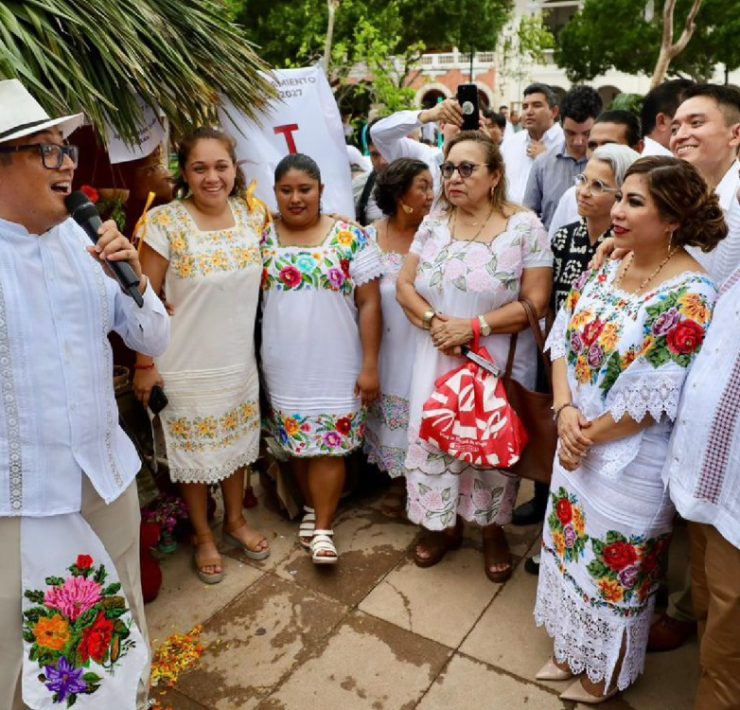 Muestra de Altares en Plaza Grande Celebración del Hanal Pixán 2024