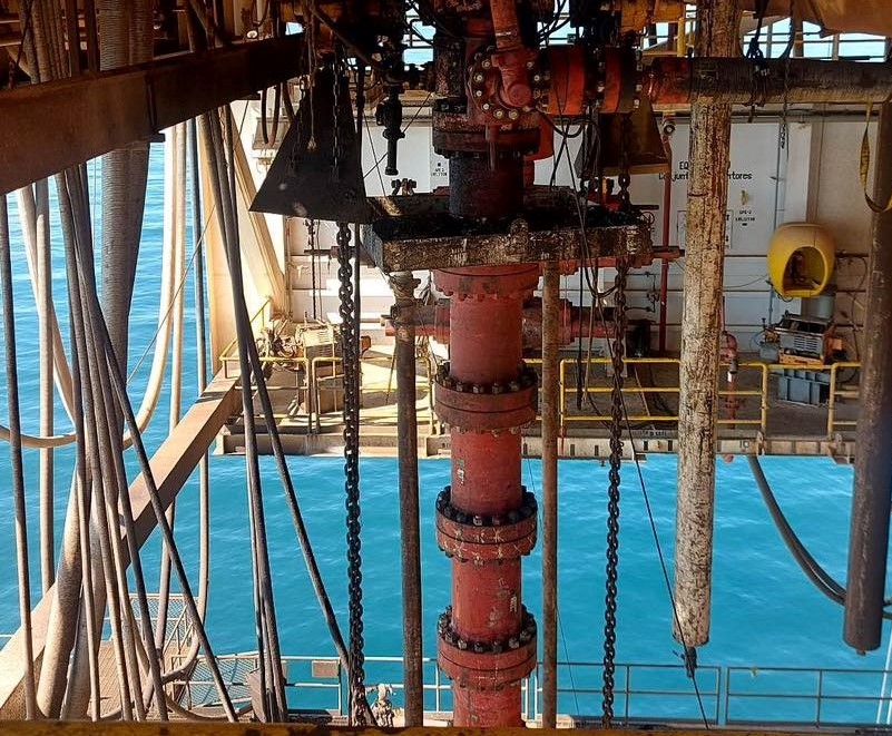 Pemex debe parar la producción de plataformas obsoletas