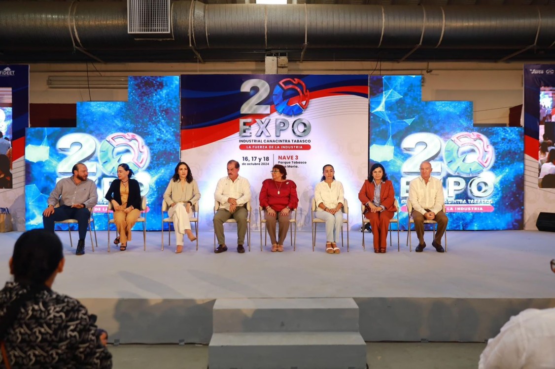 Programa Mujeres al Centro en la Expo Industrial CANACINTRA 2024