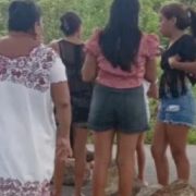 Protestas por discriminación a comunidad maya paralizan lujoso hotel