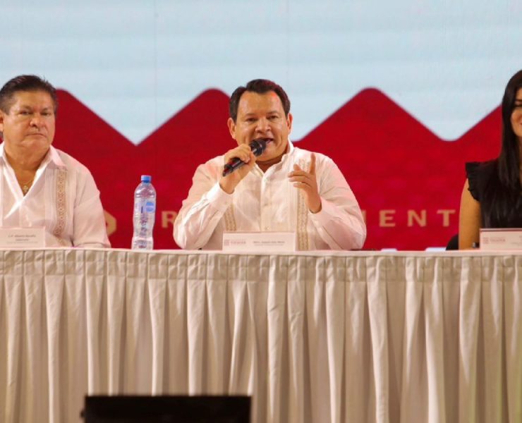 La reapertura del Palenque de Xmatkuil será uno de los eventos más esperados. Con presentaciones de artistas como Alicia Villarreal, Fey, Lupillo Rivera y Molotov, el escenario promete noches inolvidables.