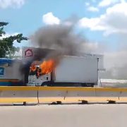 Quemas de comercios y vehículos en Villahermosa