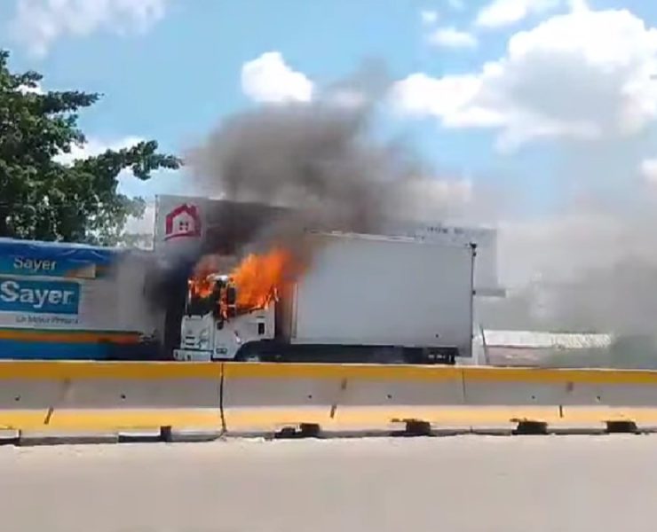 Quemas de comercios y vehículos en Villahermosa