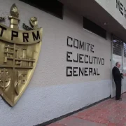 Sheinbaum garantiza libertad sindical ante exclusión de 30 mil trabajadores en elección del STPRM