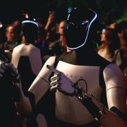 Robots de Elon Musk fueron un montaje: La verdad de Optimus