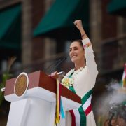 Claudia Sheinbaum recibe el Bastón de Mando: Un compromiso con los pueblos originarios y un ambicioso plan de gobierno