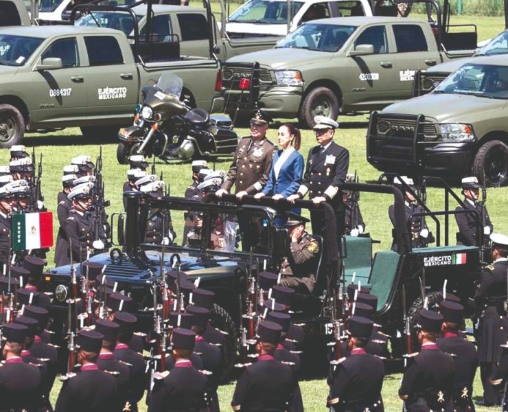 Comandanta suprema de las fuerzas armadas
