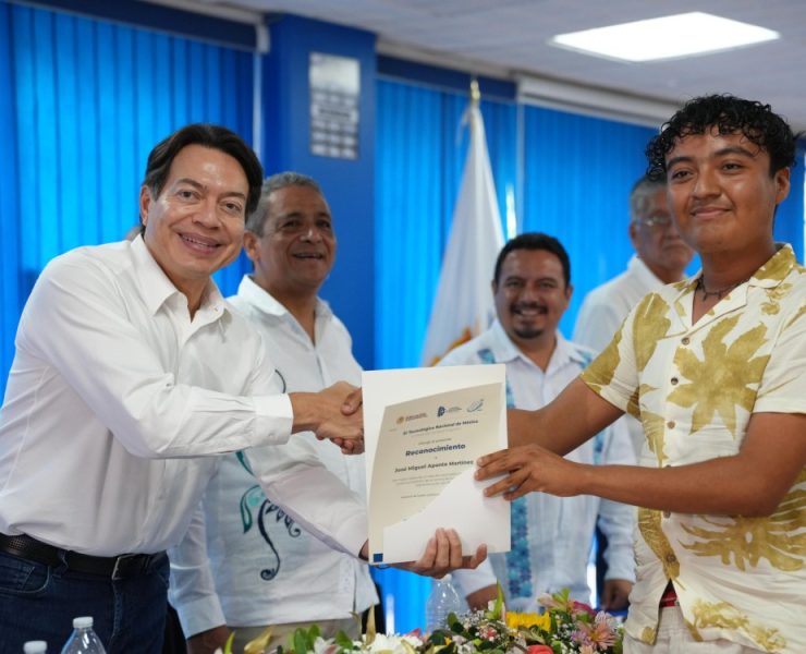 Regreso a clases en Acapulco tras el huracán John: Mario Delgado agradece labor de brigadistas y anuncia expansión educativa