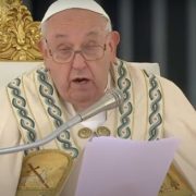 El papa Francisco amplía su llamado por la paz e incluye a Palestina como “martirizada” en su homilía dominical