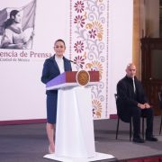 Claudia Sheinbaum desmiente aumento en precio de la mandarina y avanza en acuerdo para estabilizar precios de la canasta básica