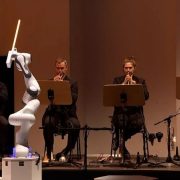 Un Robot Dirige Orquesta Sinfónica en Alemania: Vídeo