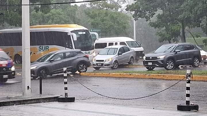 Colapso de Drenajes y Desbordamiento del Vaso Cencali