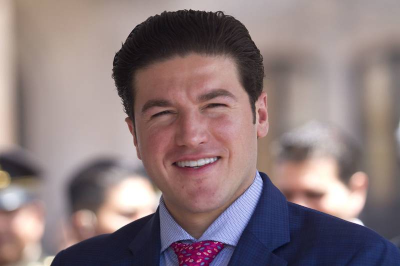 Samuel García crítica a Musk: Un giro inesperado en su apoyo a Tesla