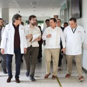 Díaz Mena promete un mejor sistema de salud en Yucatán