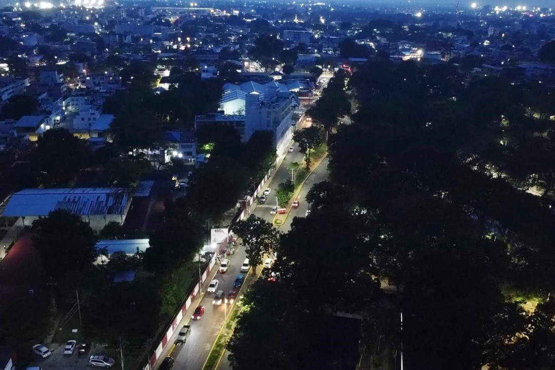 Osuna Huerta inauguró la rehabilitación del alumbrado público