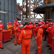 Gobierno debe poner candados a empresas