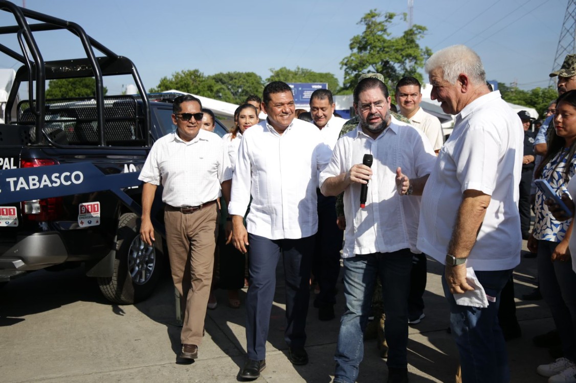 Reconocimientos a policías destacados en su servicio