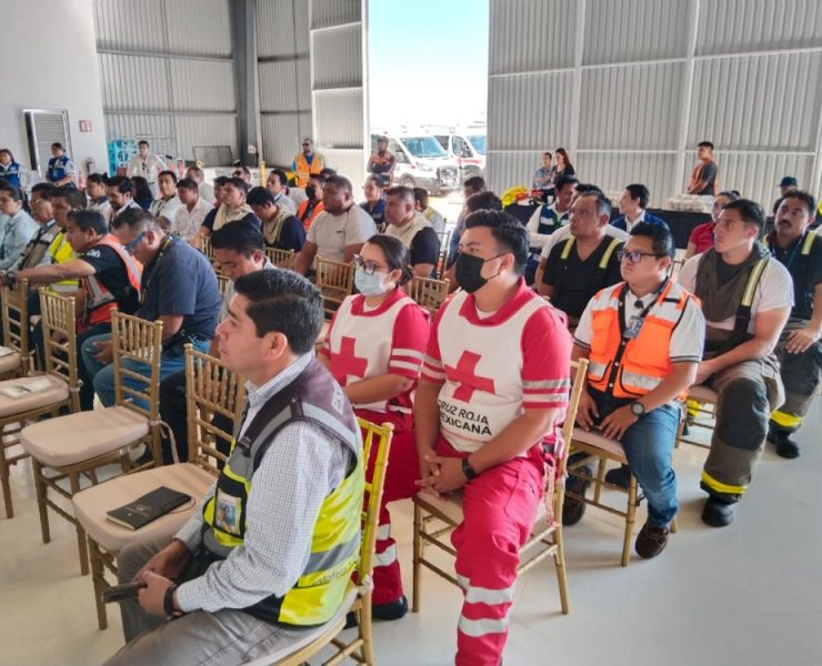 Simulacro de Incendio en el Aeropuerto de Mérida: Seguridad en Acción