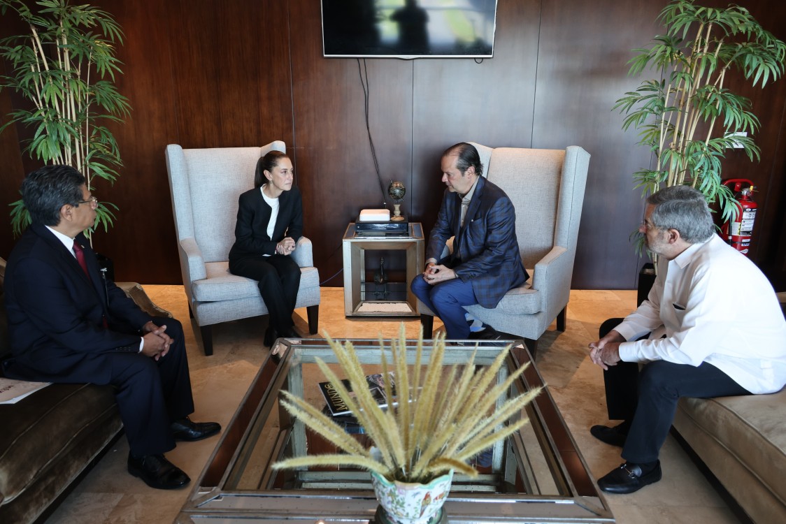 Sheinbaum refuerza cooperación regional en escala hacia el G20