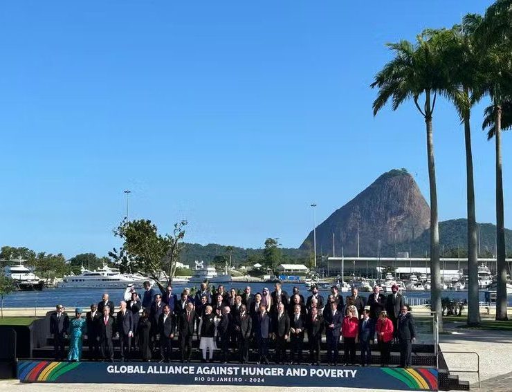 Claudia Sheinbaum destaca en fotografía oficial del G20 y retoma agenda bilateral