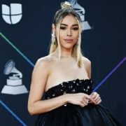 ¡Impactante disfraz de Danna Paola deslumbra en el Día de Muertos!