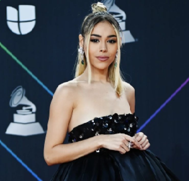 ¡Impactante disfraz de Danna Paola deslumbra en el Día de Muertos!