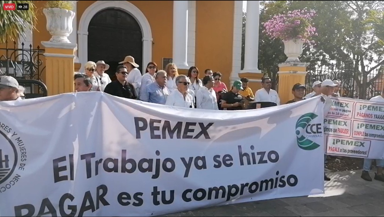 Marchan empresarios carmelitas contra Pemex
