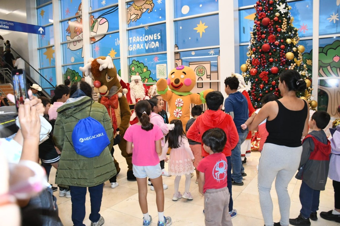 Aeropuerto de Mérida inicia festividades navideñas con grandes expectativas