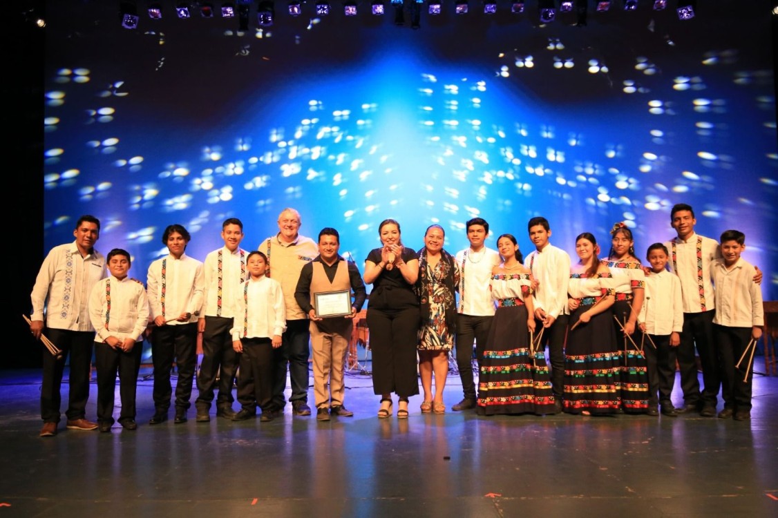El Ensamble de Marimbas “Manglares de Centla”