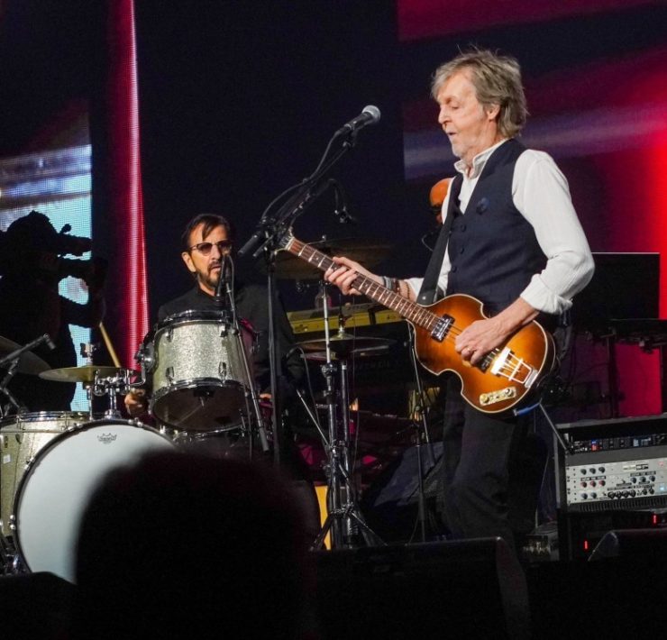 Paul McCartney y Ringo Starr tocan juntos una vez más