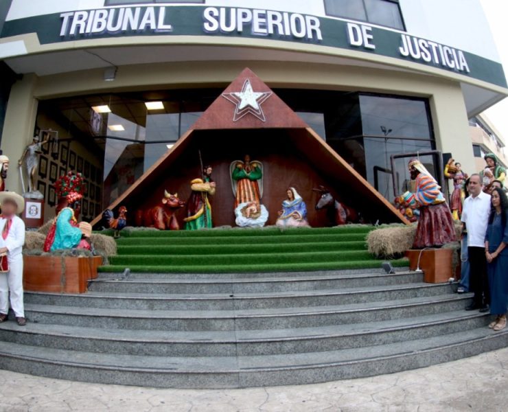 La magia de la Navidad llegó al Poder Judicial de Tabasco