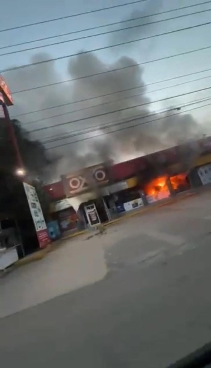 Quemas de comercios y vehículos en Villahermosa