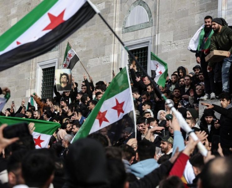 Rebeldes Sirios Destruyen Mausoleo: Impactante Ataque en Siria